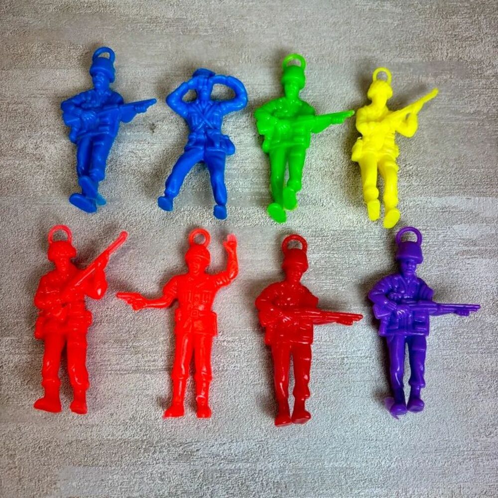 Lot of 8 Plastic Toy Parachute Jumper Soldiers (Chutes Not Included)